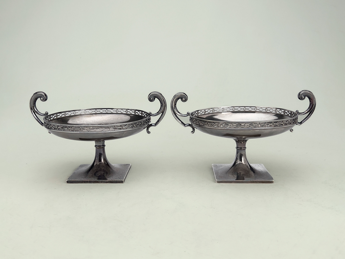 Theodore B. Starr, Pair of American Sterling Silver Reticulated Footed Tazzas