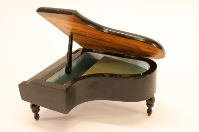 REUGE Sankyo ムーヴメント s-l400.jpg
