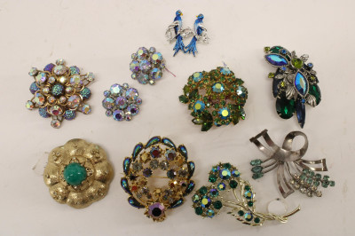 Group of Vintage Green &amp;amp; Teal Costume Jewelry