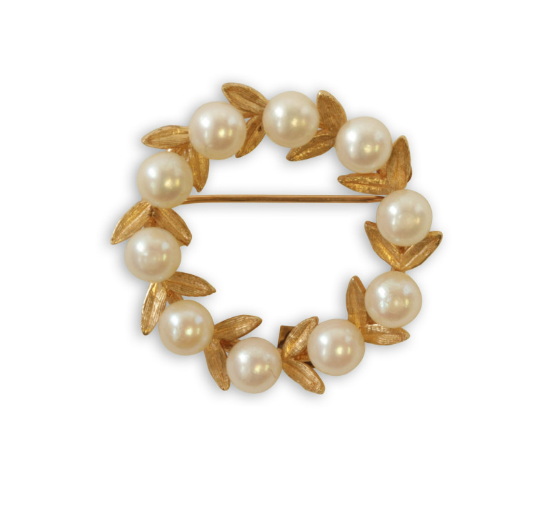 14k Gold and Pearl Open Wreath Pin