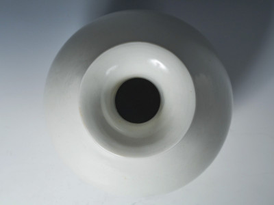 A Chinese Anhua-Decorated Yuhuchunping Vase of the Yongle Style