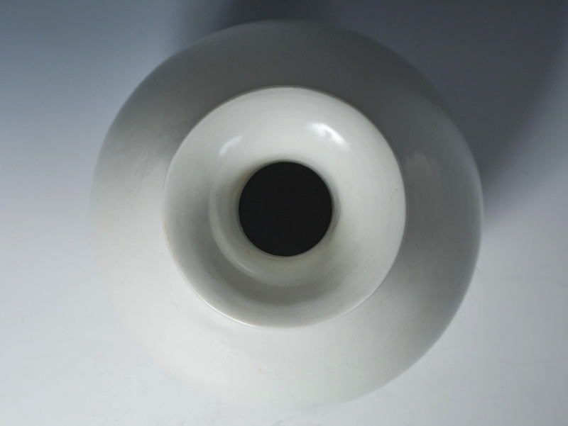 A Chinese Anhua-Decorated Yuhuchunping Vase of the Yongle Style