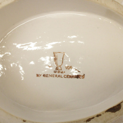 8 Continental Art Deco Later Ceramics