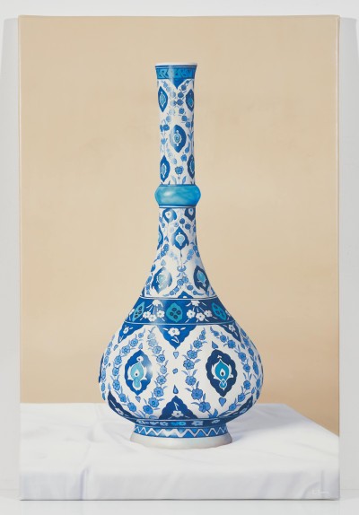 Eduardo Bortk - Water bottle with Blue Decorations
