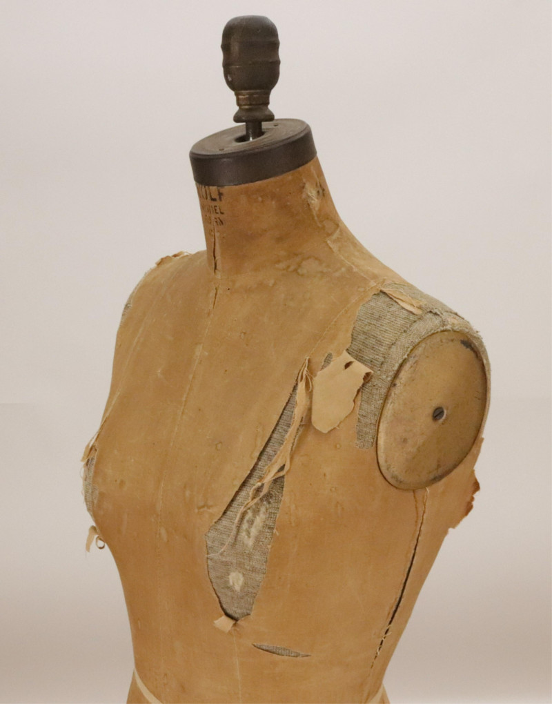 Vintage Wolf Model Form Co Dress Form