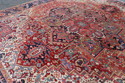 Gorevan Carpet 9&apos; 11&apos; x 11&apos; 9&apos; First Half 20th C