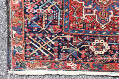Gorevan Hall Rug 4&apos; 9&apos; x 12&apos; 6&apos; First Half 20th