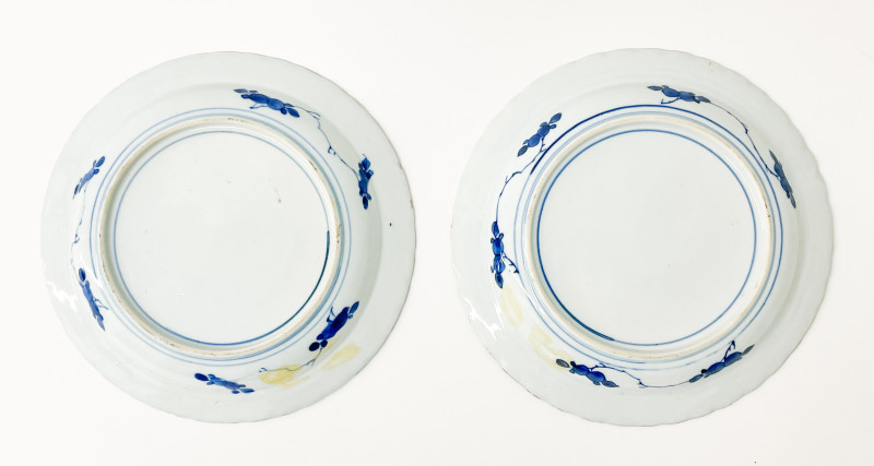 Pair of Blue and White Export Porcelain &apos;Deshima Island&apos; Plates