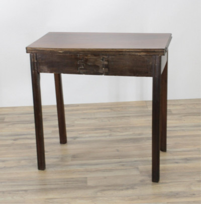 Foldover Mahogany Games Table