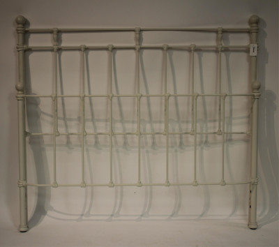 Vintage Style Painted Iron Queen Bed