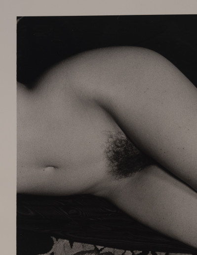 Marie-Claire Montanari - Hip on Flowered Carpet