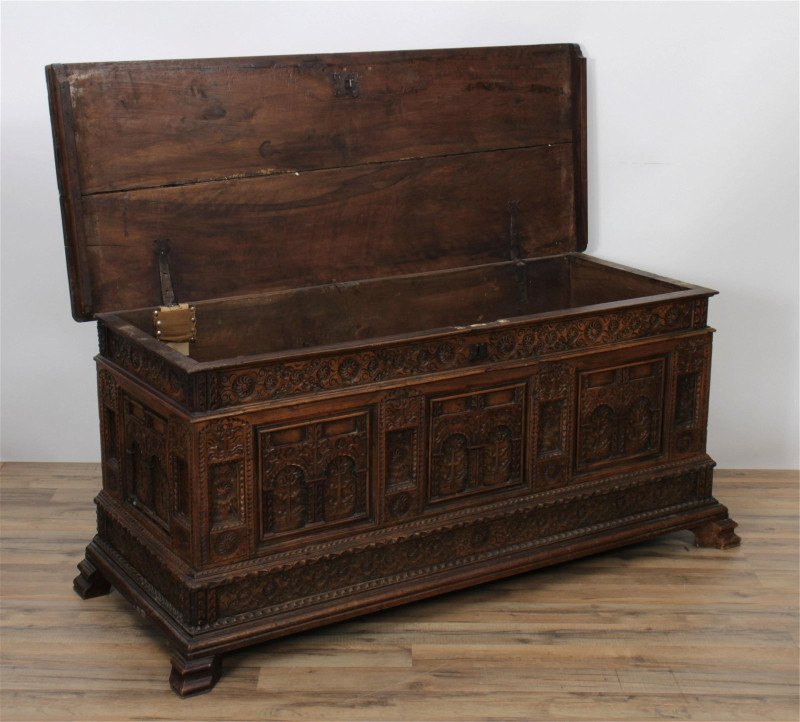 Italian Baroque Walnut Cassone, late 17th C