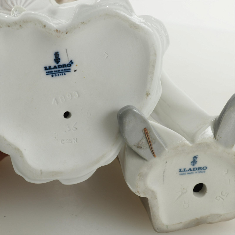 Cast Iron Clock Seller Clock - Lladro Figures