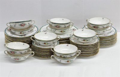 Spode Trapnell Porcelain Dinner Service