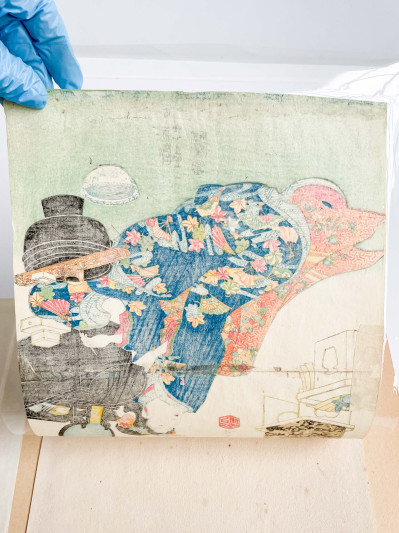 Utagawa Kuniyoshi - Lady Applying Makeup