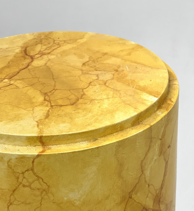 Trompe-l&apos;œil Painted Marble Pedestals, Pair, along with Faux Marble Urns, Pair