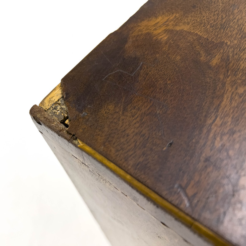 Heppelwhite Style Chest of Drawers