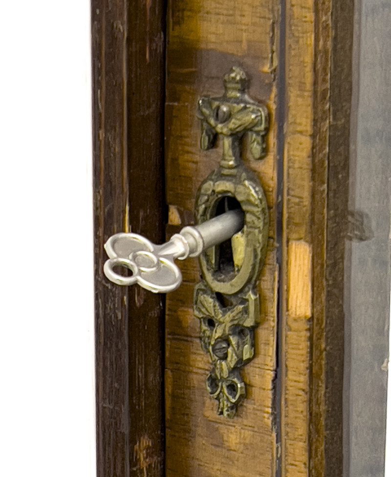 Continental Corner Cabinet