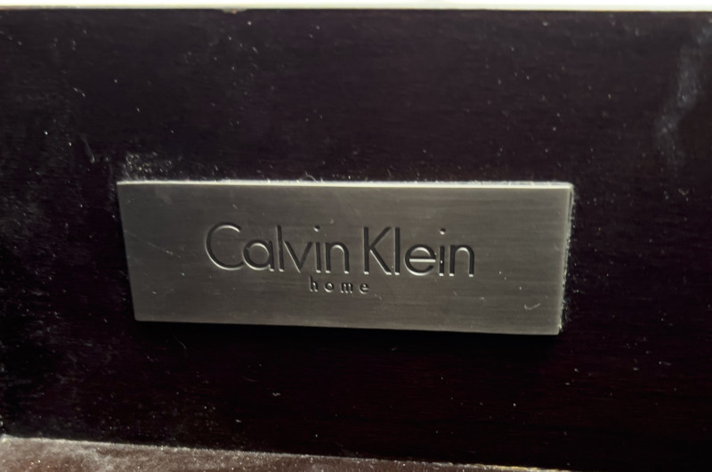 Calvin Klein - Credenza