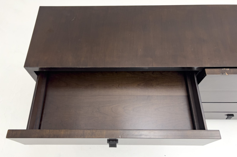 Calvin Klein - Dresser