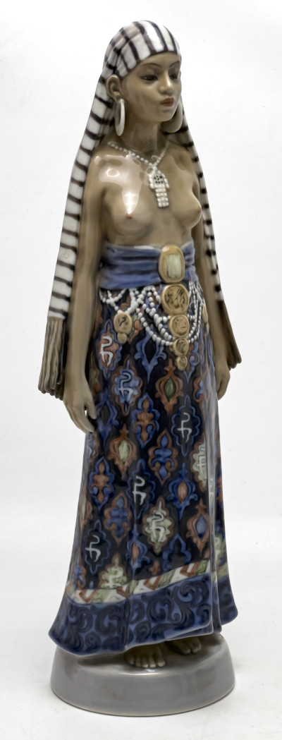 Dahl-Jensen Porcelain - Porcelain Figurines, Group of 6