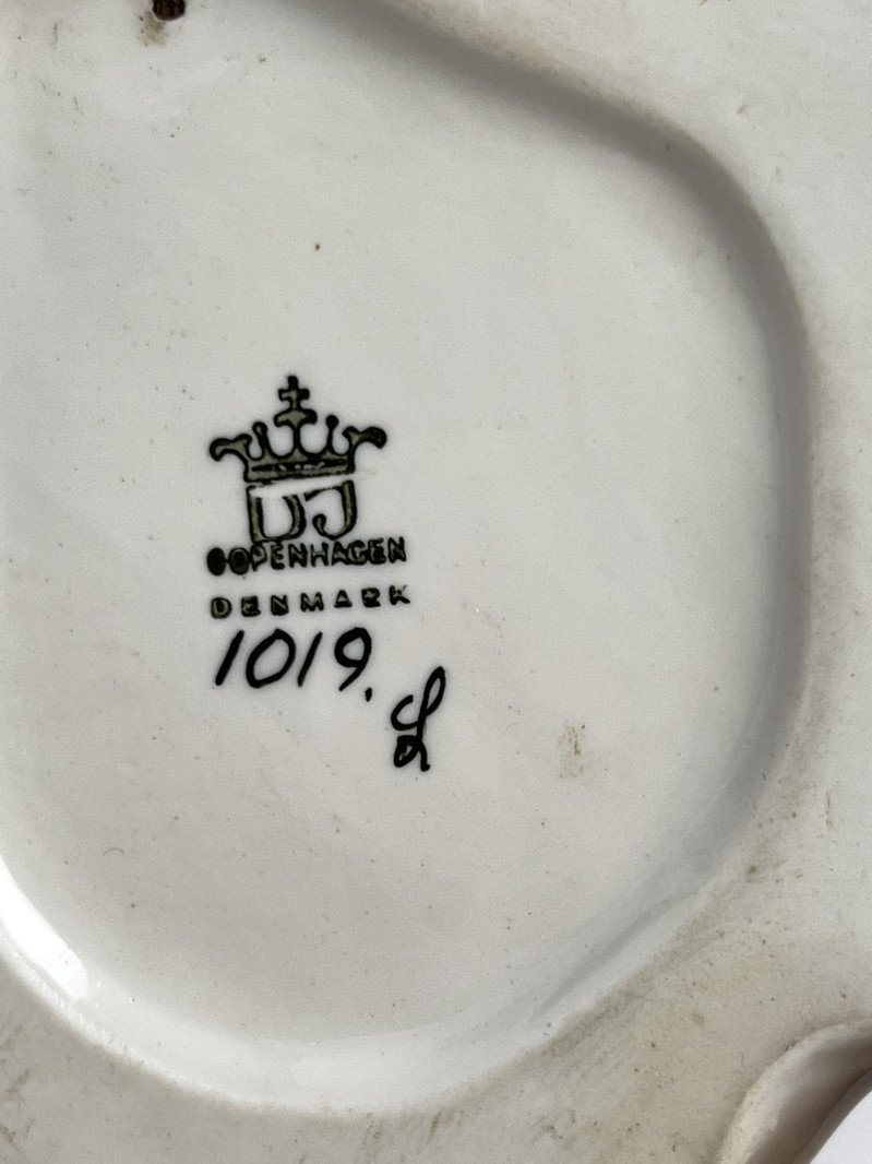 Dahl-Jensen Porcelain - Porcelain Figurines, Group of 6