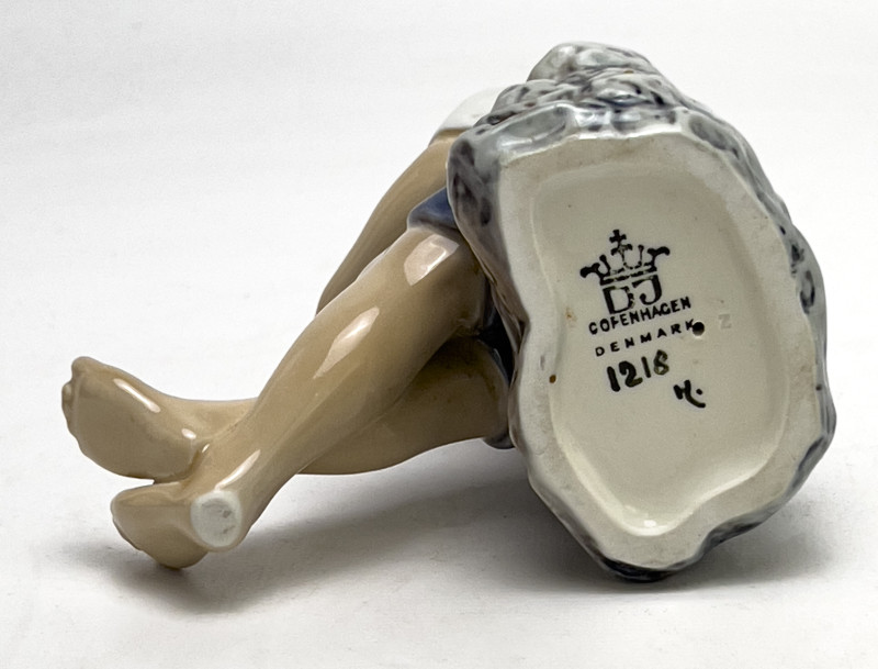 Dahl-Jensen Porcelain - Porcelain Figurines, Group of 6