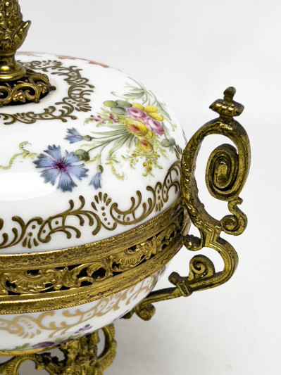 Sèvres - Déposé Covered Candy Dish