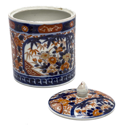 Imari Porcelain, Group of 8