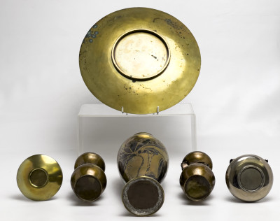 Japanese Gilt and Brass Vases and Plate, Group of 6