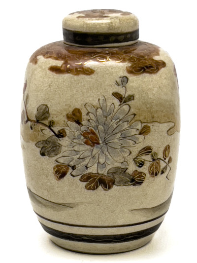 Satsuma Vessel and Imari Plate