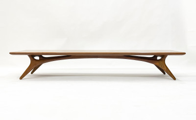 Vladimir Kagan - Walnut Bench for Grosfeld House