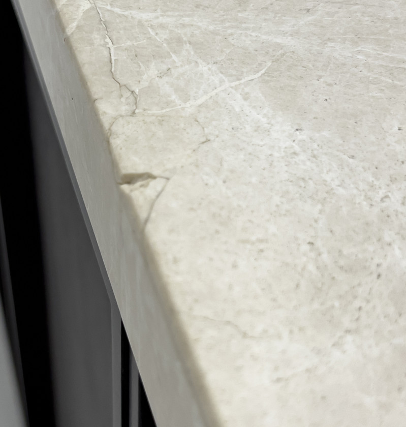 Calvin Klein - Credenza