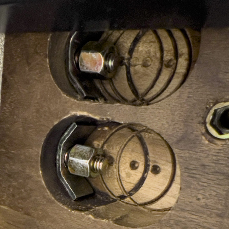 Calvin Klein - Queen Sleigh Bed