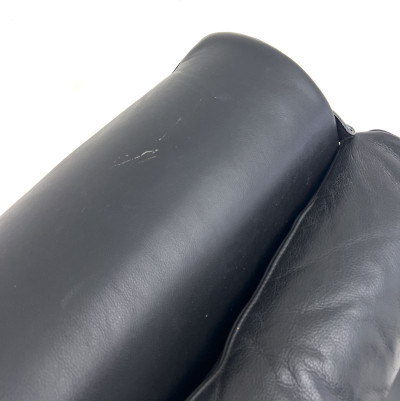 Le Corbusier (Charles-Édouard Jeanneret, Pierre Jeanneret, Charlotte Perriand) - LC4 Chaise Lounge