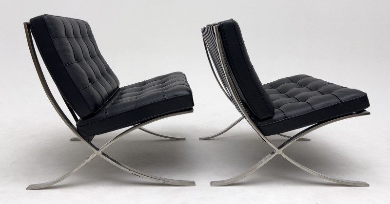 Ludwig Mies van der Rohe - Barcelona Chairs, Pair