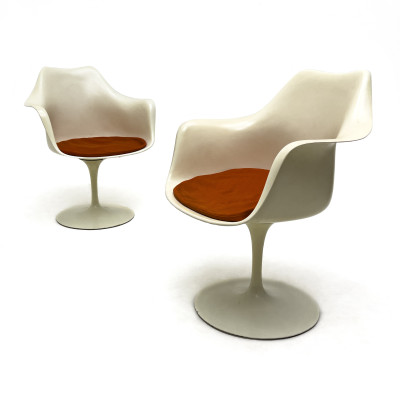Image for Lot Eero Saarinen - Knoll Tulip Chairs, Pair