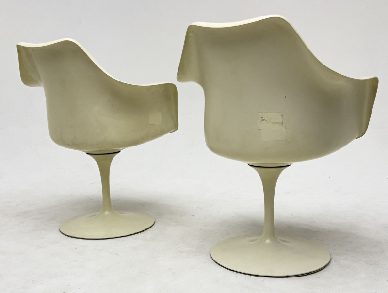 Eero Saarinen - Knoll Tulip Chairs, Pair