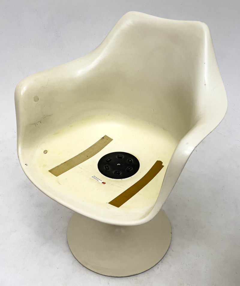 Eero Saarinen - Knoll Tulip Chairs, Pair