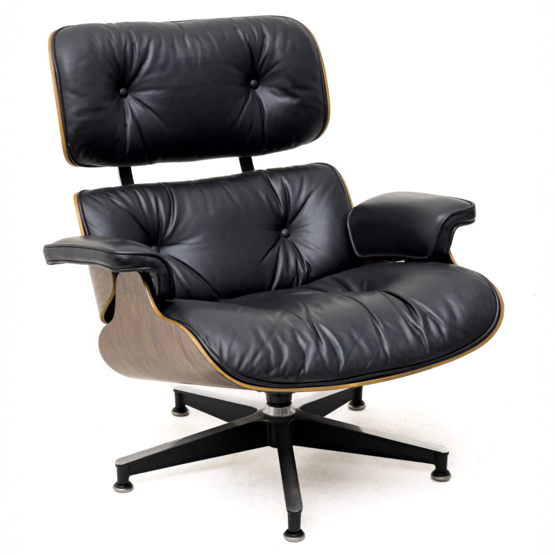 Charles and Ray Eames - Eames Lounge Chair