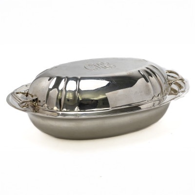 Image for Lot Reed & Barton - Sterling Silver Newport Covered Dish