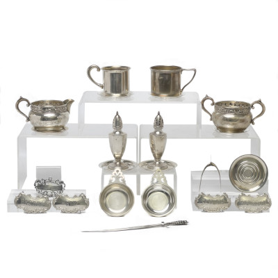 Image for Lot Sterling Serviceware, Group of 22