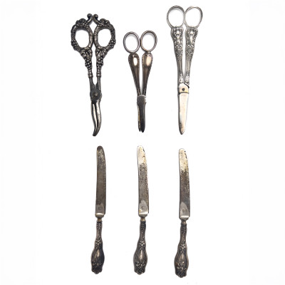 Image for Lot Grape Scissors and Butter Knives, Group of 6