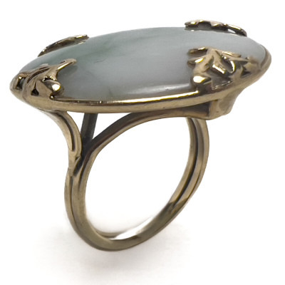 Ming’s Hawaii - Gold and Jade Ring