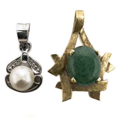 Image for Lot Gold Pendants