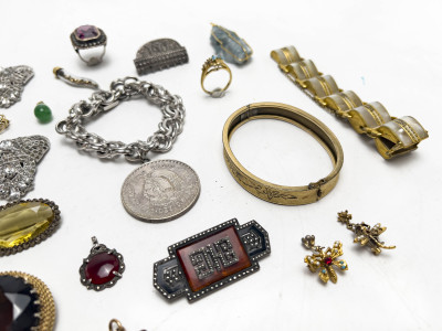 Fine and Costume Jewelry, Group of 20