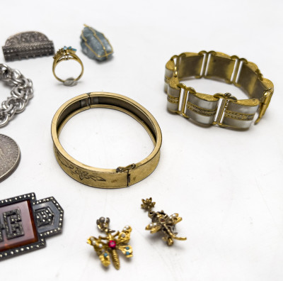 Fine and Costume Jewelry, Group of 20