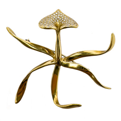 Image for Lot Angela Cummings - Gold Orchid Brooch with Diamond