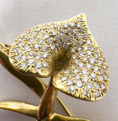 Angela Cummings - Gold Orchid Brooch with Diamond