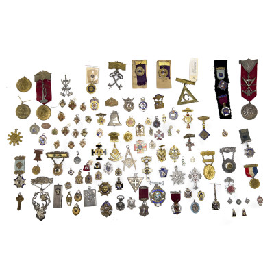 Image for Lot Medallions, Pendants and Pins